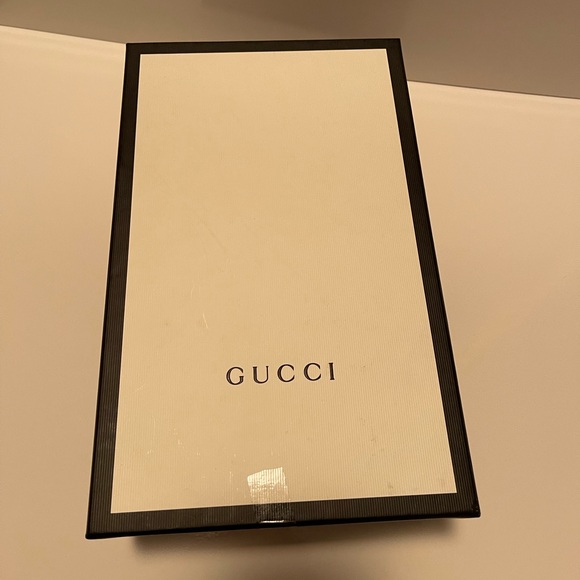 GUCCI Women’s Ace studded sneakers - Picture 7 of 7